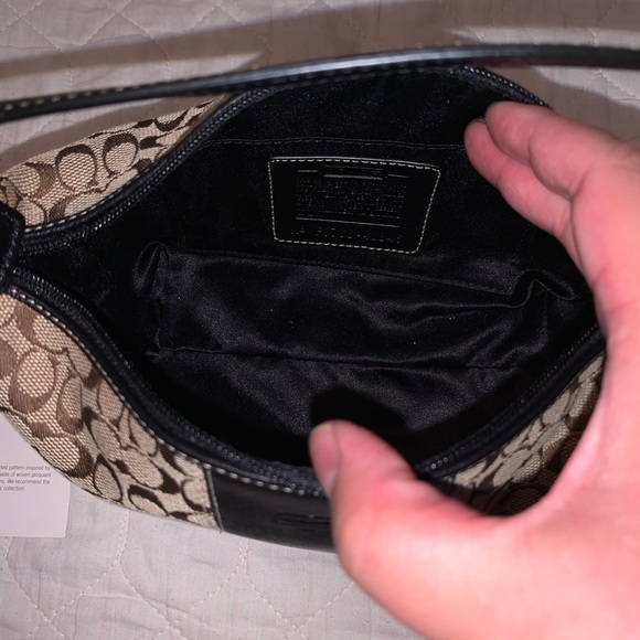 Coach signature pochette. - Picture 4 of 5